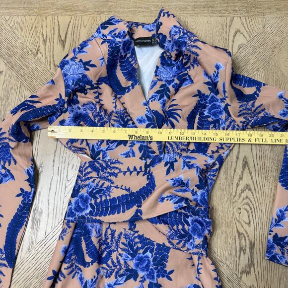 Pretty Little Thing Blazer Wrap Dress Tan Blue Floral 6 - Picture 8 of 10